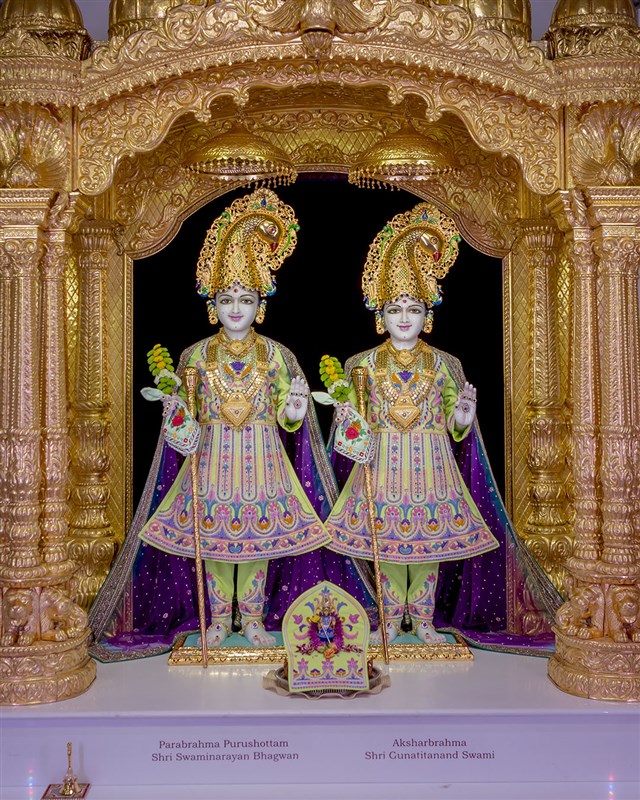 BAPS Shri Swaminarayan Mandir - Houston - Murti Darshan