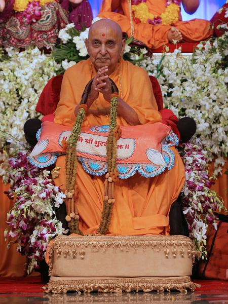 Guru Purnima In the Presence of Pramukh Swami Maharaj, Ahmedabad, India