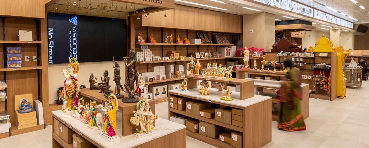 Vinayak Gift Centre - Gift shop in Manali, India | Top-Rated.Online