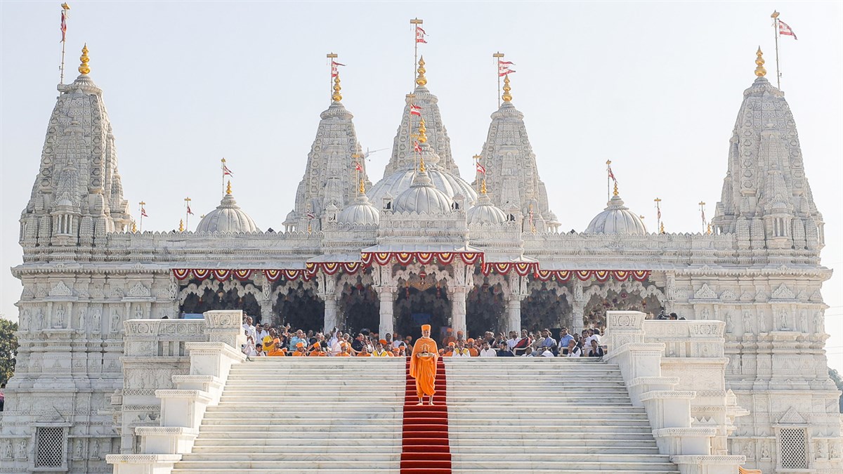 BAPS Shri Swaminarayan Mandir, Navsari