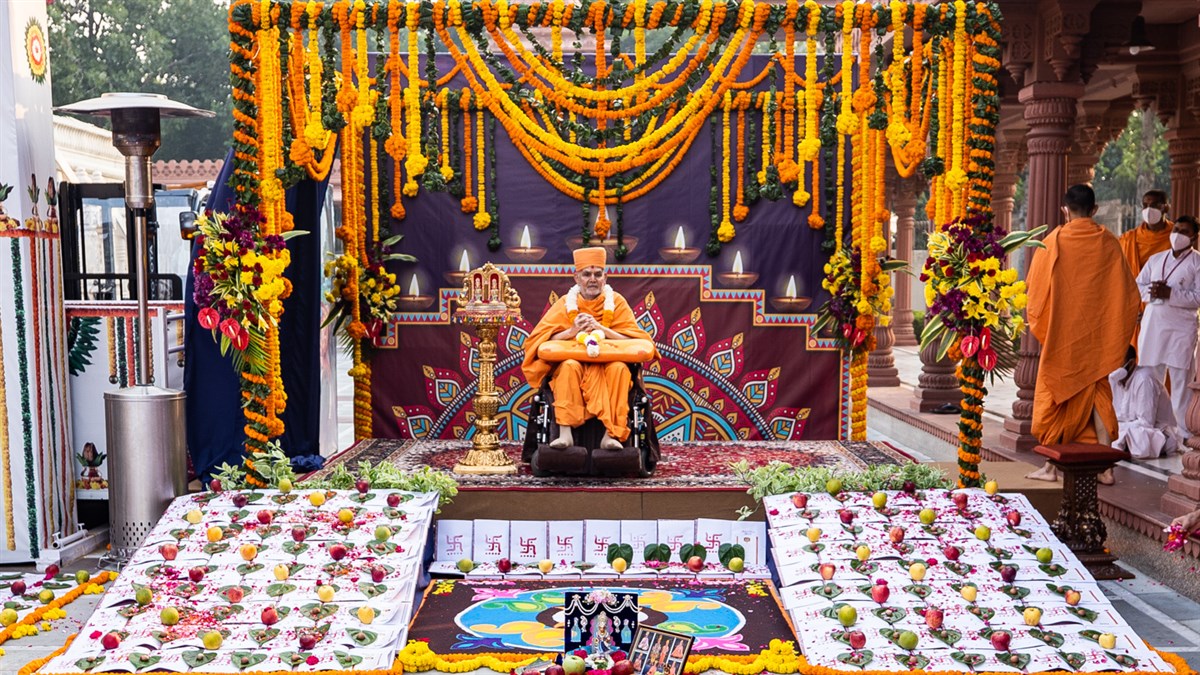 Diwali Celebration with HH Mahant Swami Maharaj, Delhi, India