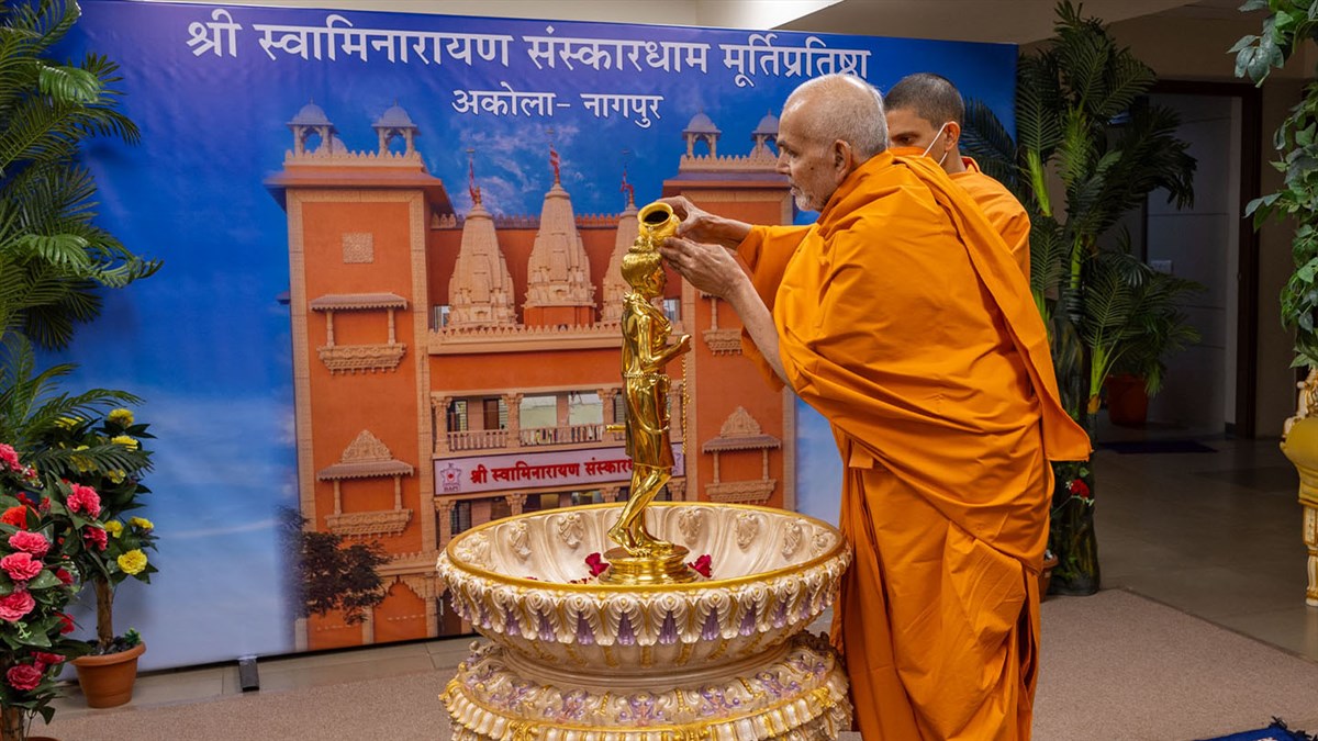 08 March 2024 HH Mahant Swami Maharaj S Vicharan Ahmedabad India   2024 03 08 I 