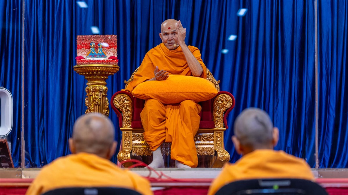 25 April 2024 - HH Mahant Swami Maharaj's Vicharan, Sarangpur, India