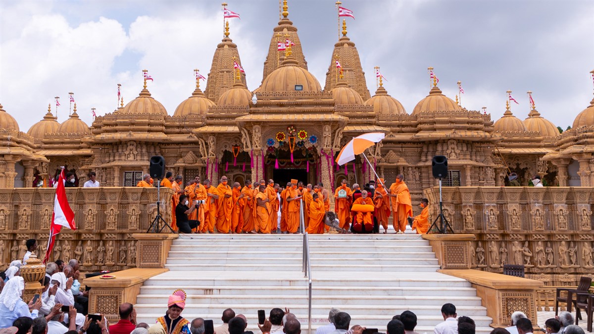 10 July 2024 - HH Mahant Swami Maharaj's Vicharan, Bhadra, India